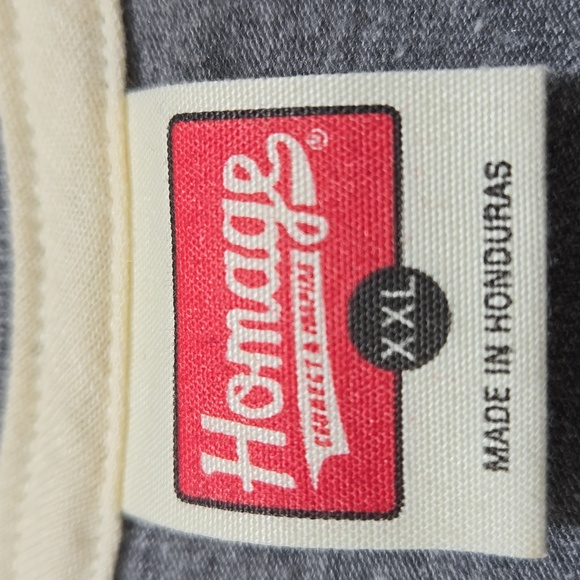 Homage Los Angeles Lakers Magic Johnson Short Sleeve Tee. - Picture 2 of 3